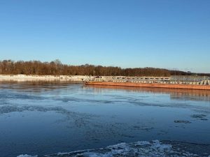 Переправа через Оку в Павлово пострадала из-за ледохода