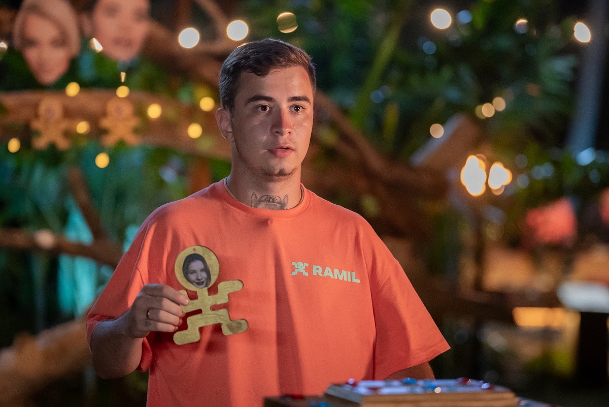 Нижегородский певец Ramil’ рассказал о закулисье шоу «Звёзды в джунглях»