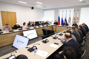 Андрей Гнеушев провел заседание совета по межнациональным отношениям