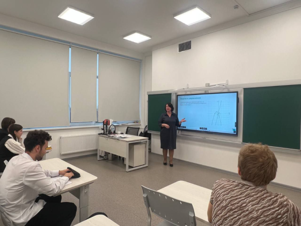 Более 10,5 млн рублей выделят учителям точных наук за успехи на ЕГЭ их учеников