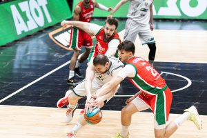 204 тысячи рублей направят многодетным семьям по итогам баскетбольного матча