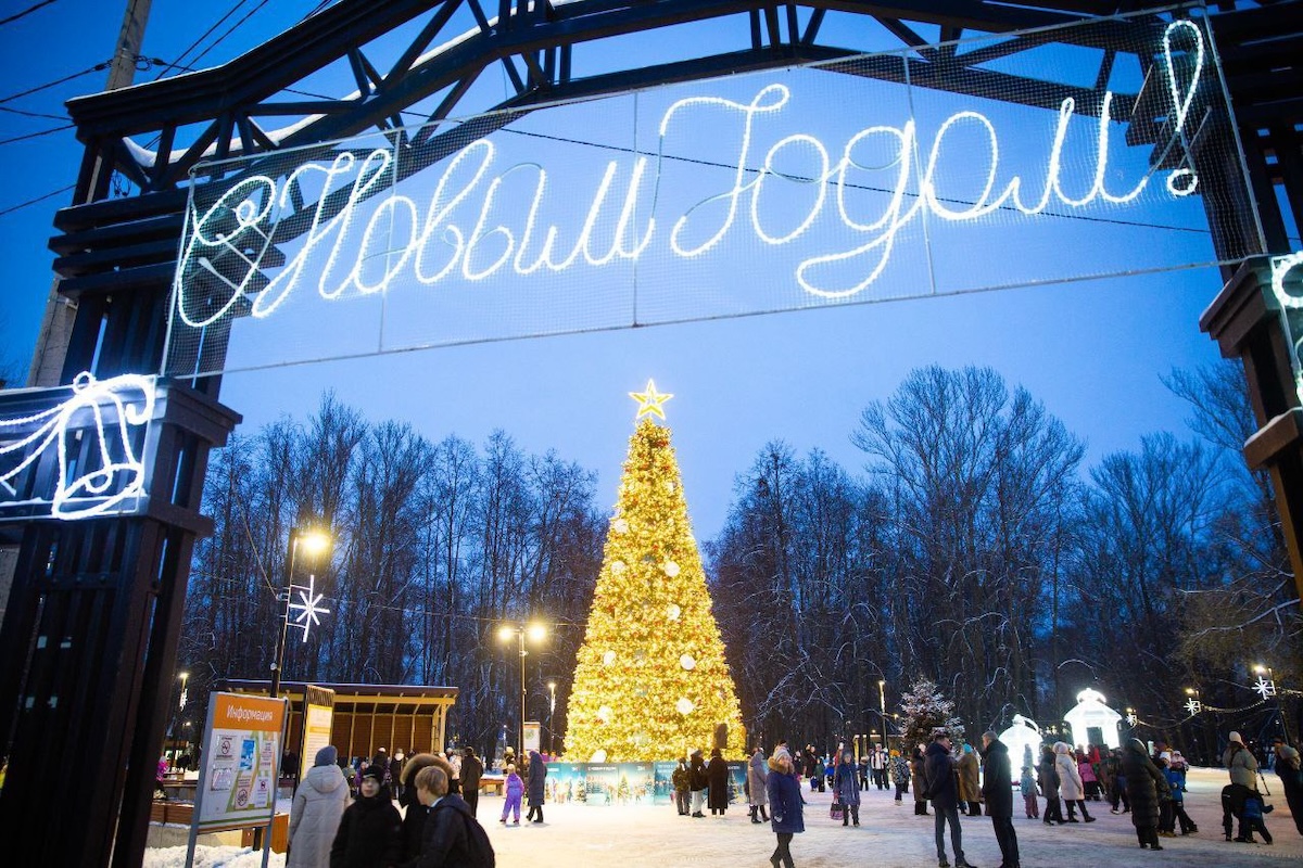 Энергетики ЭН+ дарят новогоднее настроение