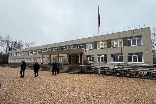 Артём Кавинов проверил ход капитального ремонта Краснослободской школы