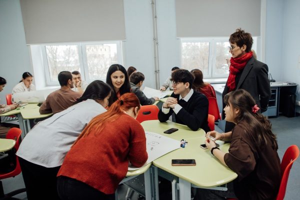 Мининский университет запустил программу поддержки детей из семей мигрантов