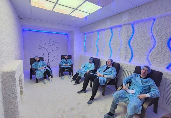 Тейпирование и соляная пещера: как проходила первая в Нижнем Новгороде ночная диспансеризация