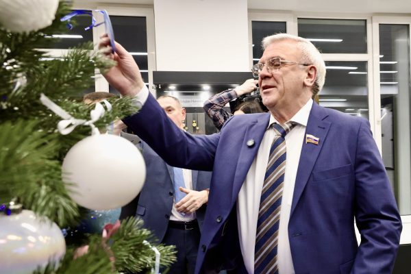 Люлин исполнит мечту 11-летнего мальчика, который хочет подружиться с дельфинами