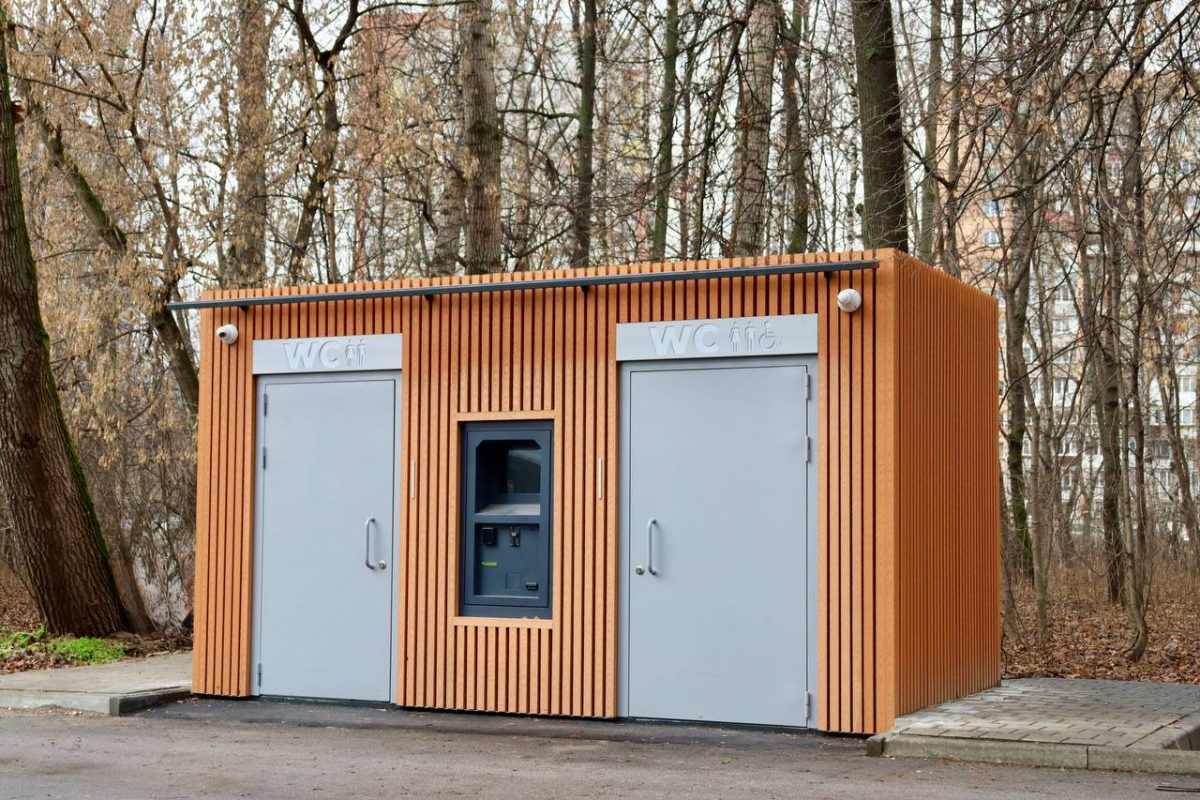 Еще два уличных туалета установили в парках Нижнего Новгорода