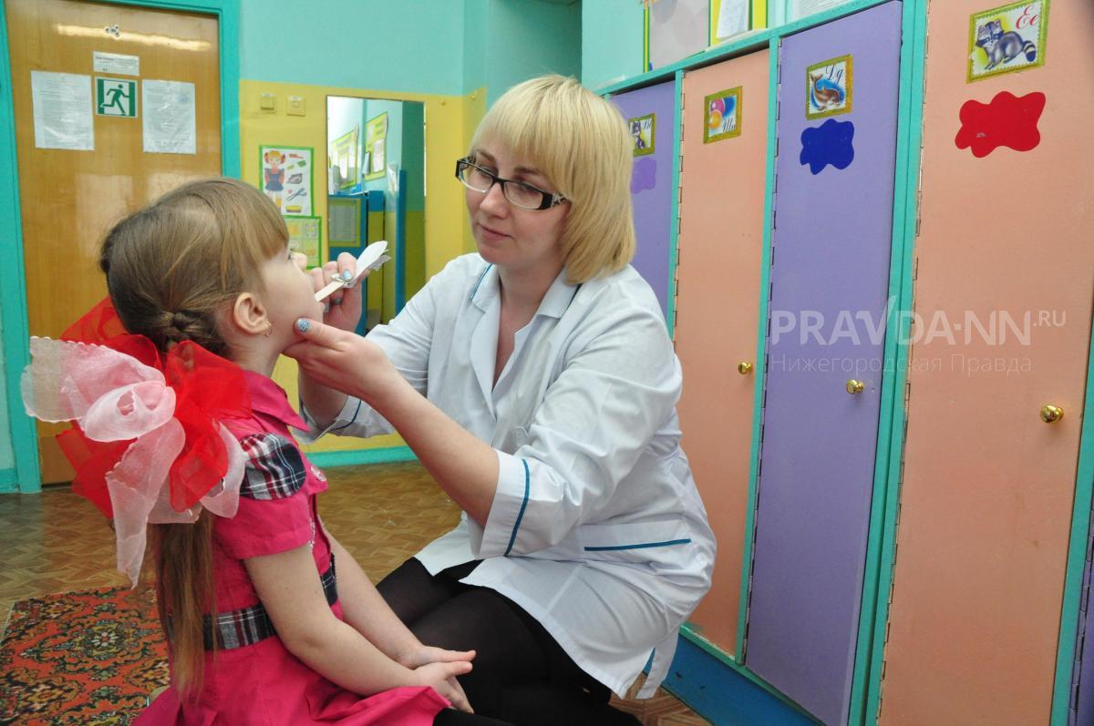 Еще 61 школы и 84 детских сада частично закрыли на карантин