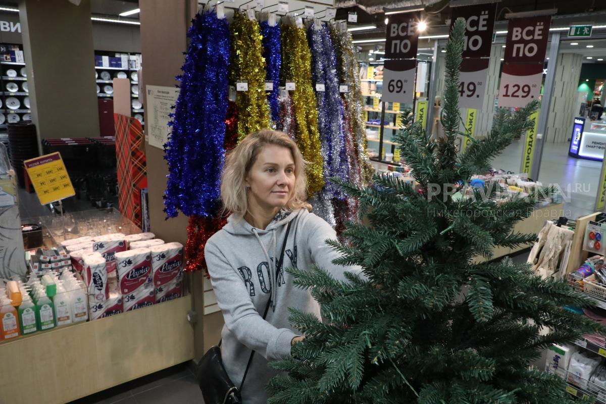 Больше тысячи живых елок купили нижегородцы для празднования Нового года