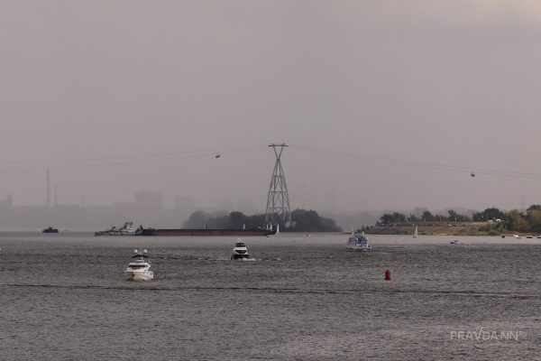 Нижегородцы пожаловались на обледеневшие сидения кабинок канатной дороги