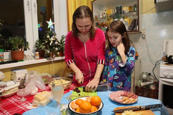 Нижегородцам рассказали, как не допустить повышения сахара в зимние праздники
