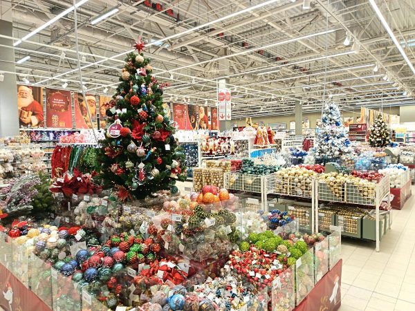 Директору гипермаркета предлагают самую высокую зарплату в Нижнем Новгороде