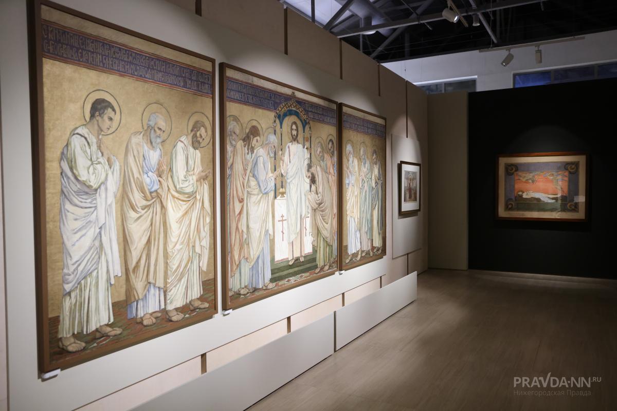 Выставка показывает Виктора Васнецова как одного из самых крупных мастеров русской православной живописи.