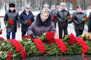 День Героев Отечества у Вечного огня в Нижегородском кремле