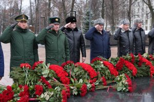 День Героев Отечества у Вечного огня в Нижегородском кремле