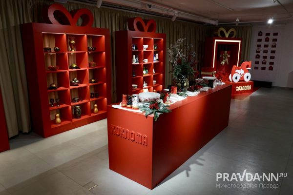 Новогодняя гостиная в хохломском стиле открылась в Нижнем Новгороде