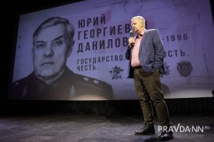 Александр Воложанин