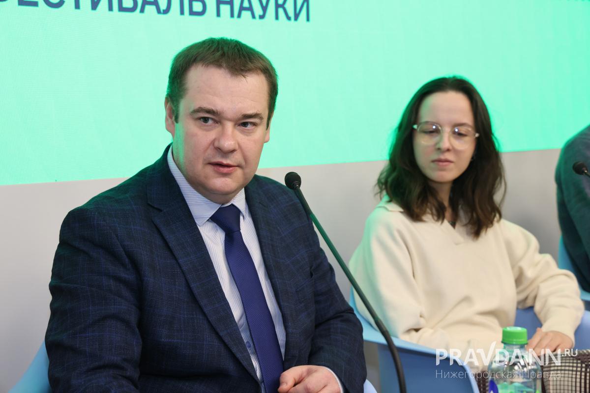 Александр Воложанин