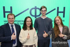 Александр Воложанин