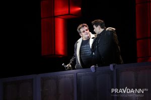 Александр Воложанин