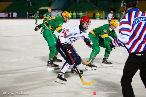 Хоккеисты нижегородского «Старта‑2» стартовали в высшей лиге