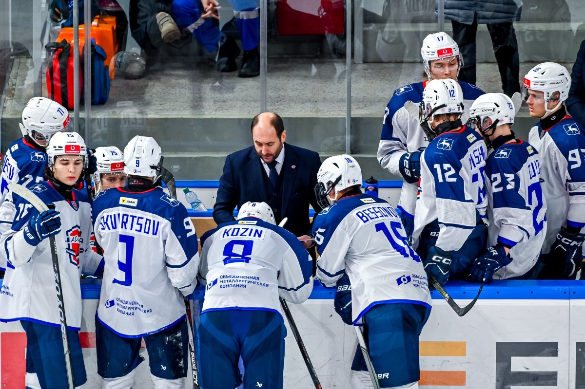 Хоккеистам «Чайки» учинили разгром в&nbsp;Омске