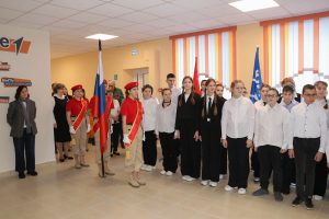 Андрей Чечерин проверил ход капремонта Мурзинской школы в Сокольском округе