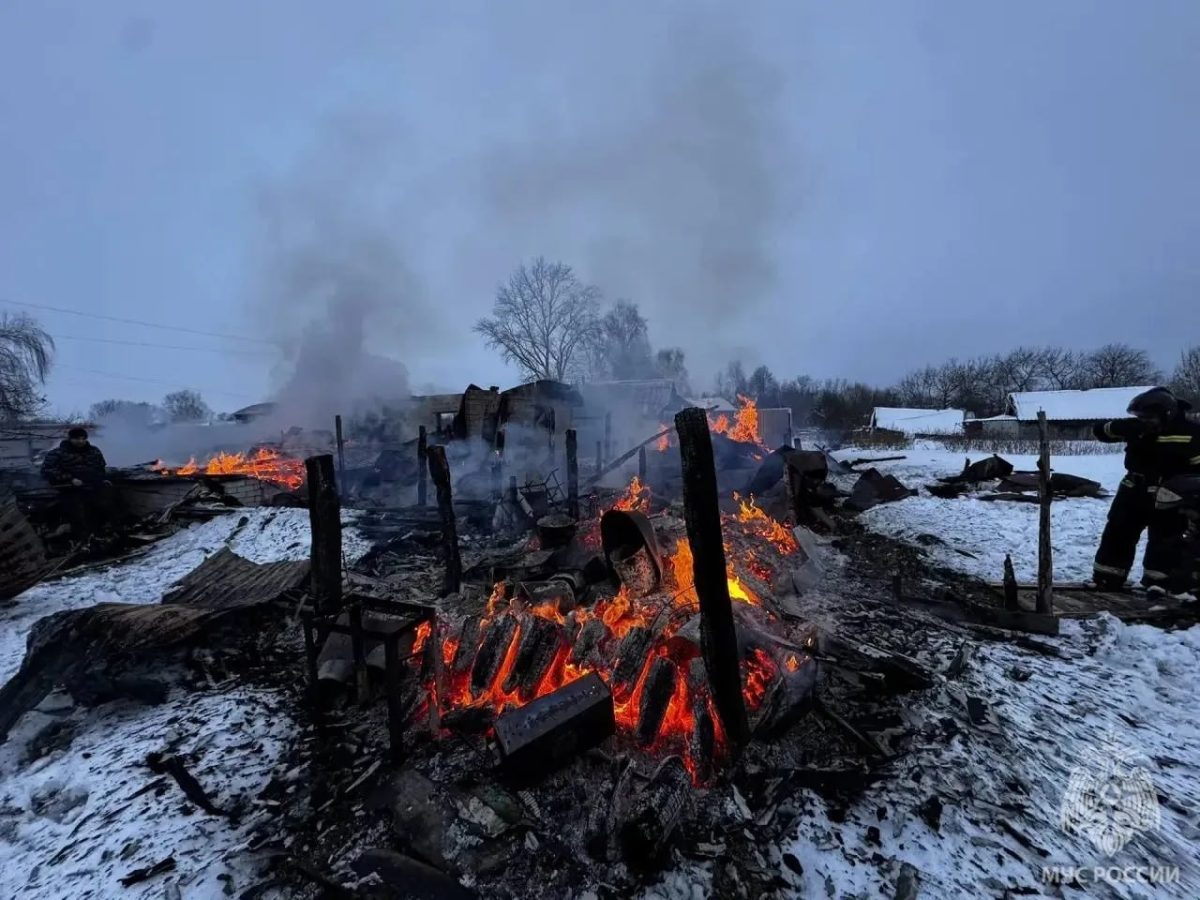 Мужчина погиб в пожаре из-за неосторожного курения в Пильнинском районе