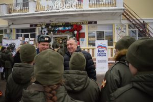 Более 10 тонн гуманитарного груза отправили в преддверии Нового года в зону&nbsp;СВО