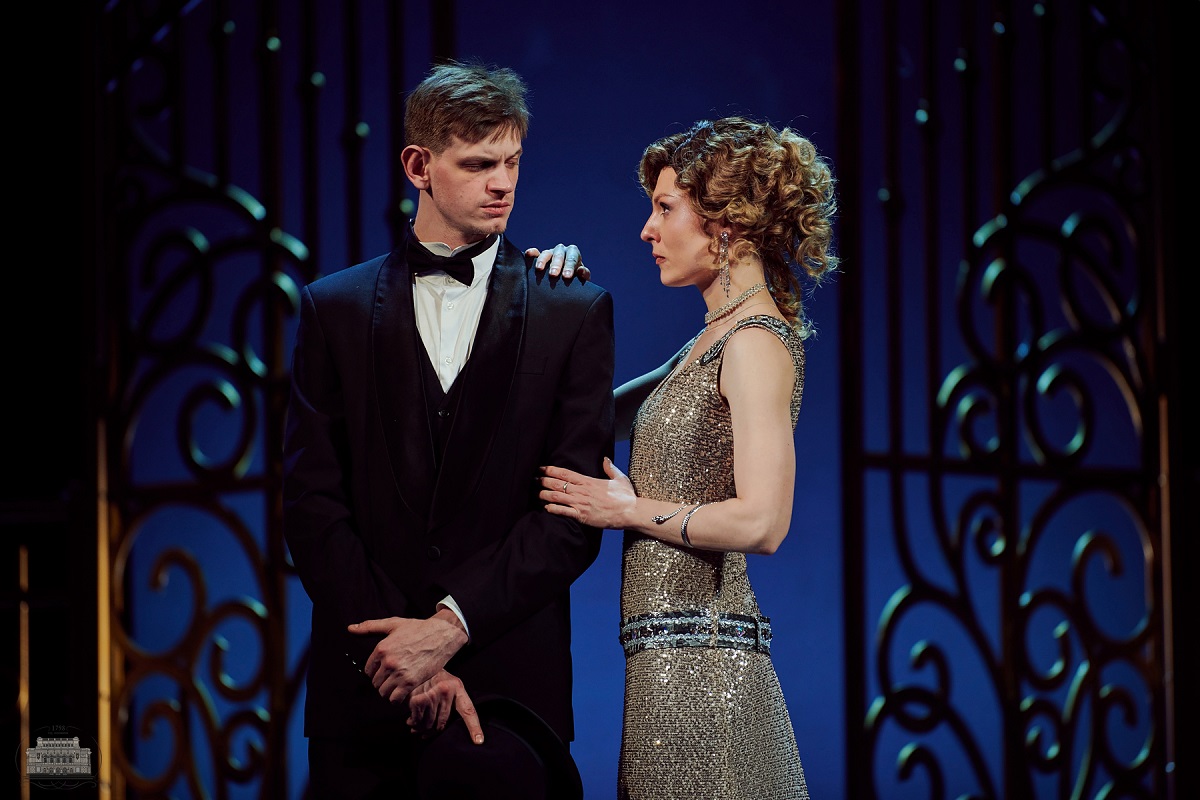 Премьера спектакля «Бешеные деньги» состоялась в Нижегородском театре драмы