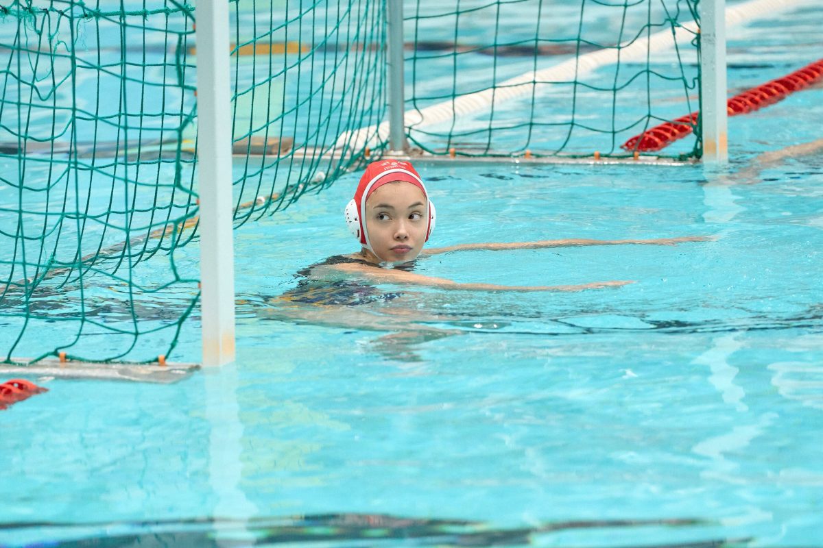 Две победы на своей площадке одержали ватерполистки «Буревестника»