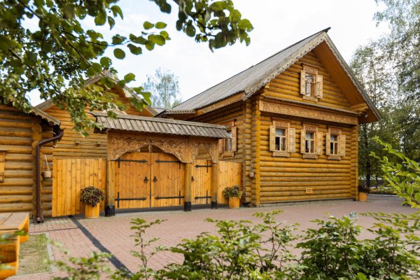 Сергей Яковлев оценил участие региона в эксперименте по гостевым домам