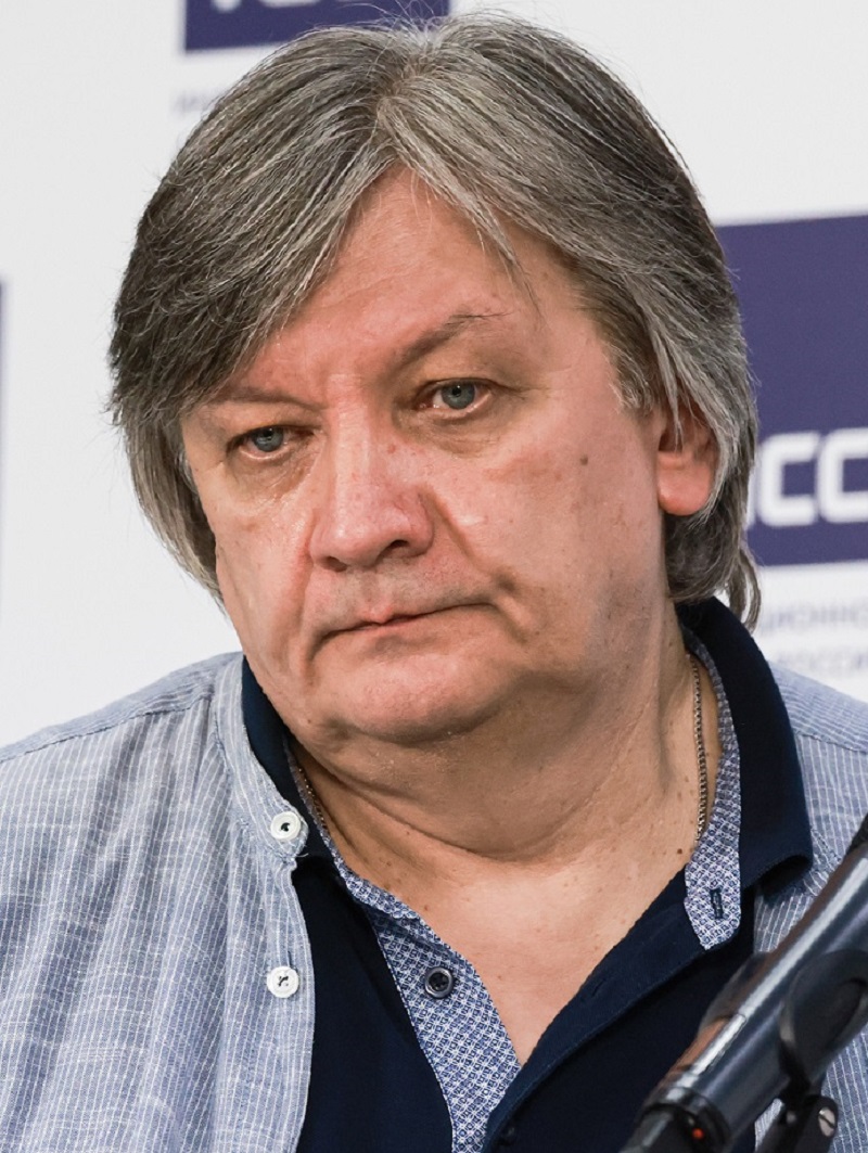 По словам Александра Велединского, учёба в Горьковском политехе очень помогла ему в жизни