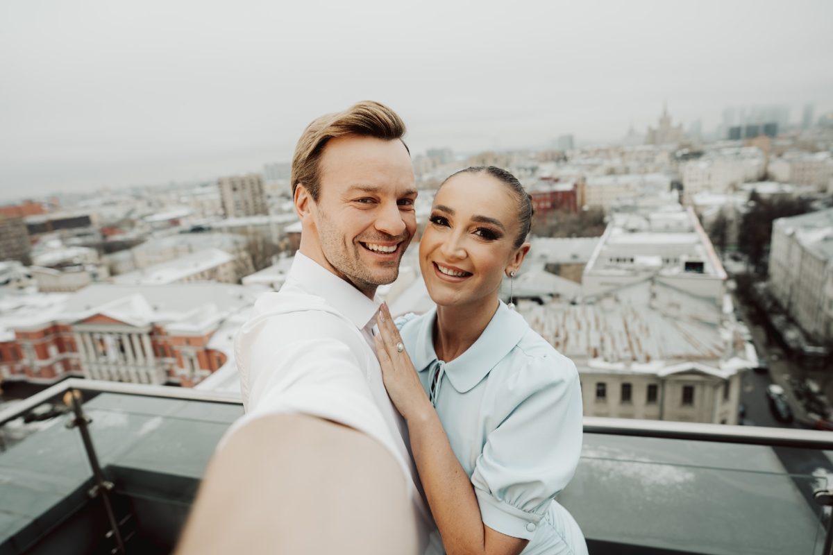 Нижегородец нырнул в ледяную прорубь из-за любви к Ольге Бузовой