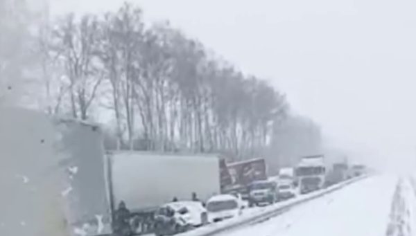 Более 10 машин столкнулись на трассе М‑7 около Гороховца