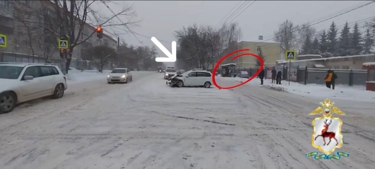 Нижегородец за рулем Lada и его пассажирка-пенсионерка пострадали в&nbsp;ДТП