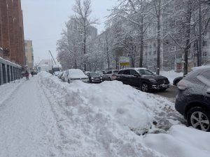 Платные парковки в центре Нижнего Новгорода очистят от снега в ближайшее время