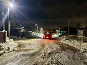 Воду из поврежденного водопровода отвели от жилых домов в Новом Покровском