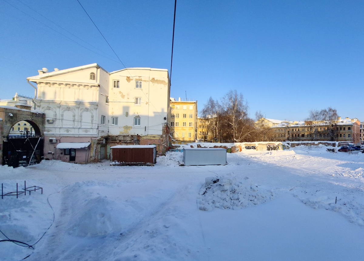 Застройщик отеля «Savoy» провел встречу с жителями улицы Большой Покровской