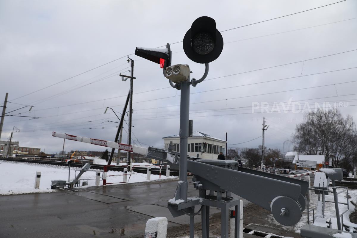Восемь автомобилей столкнулись с поездами на переездах Горьковской магистрали