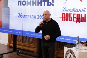 Сенатор от Нижегородской области Александр Вайнберг покидает Совет Федерации