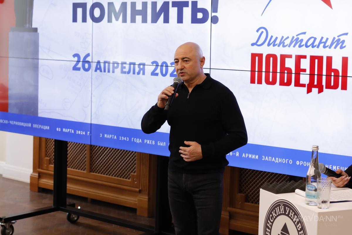 Сенатор от Нижегородской области Александр Вайнберг покидает Совет Федерации