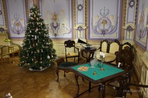 Выставка «Волшебный мир зимних праздников» в усадьбе Рукавишниковых