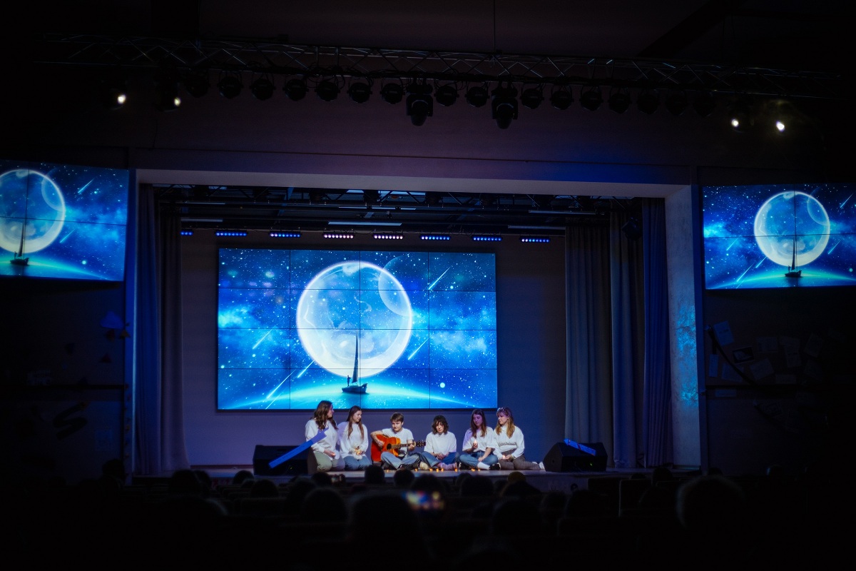 На всех этапах обучения участников будет сопровождать сплоченная команда и лучшие наставники из студенческих педагогических отрядов вуза