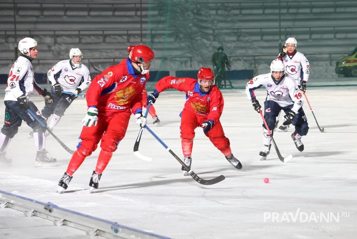 Сборная России по хоккею с мячом обыграла нижегородский «Старт»