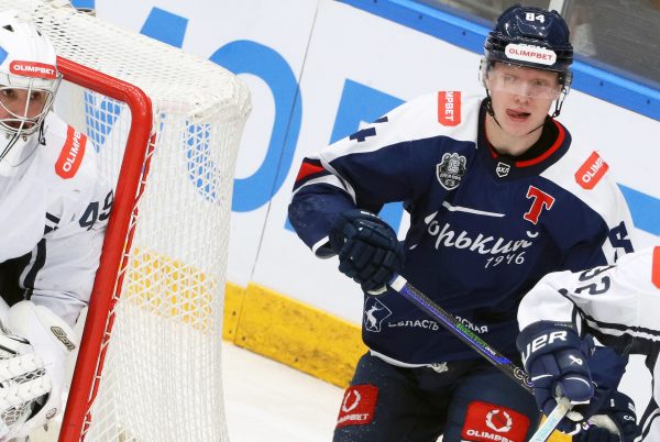 Фарм-клуб «Торпедо» уверенно победил соседа по турнирной таблице