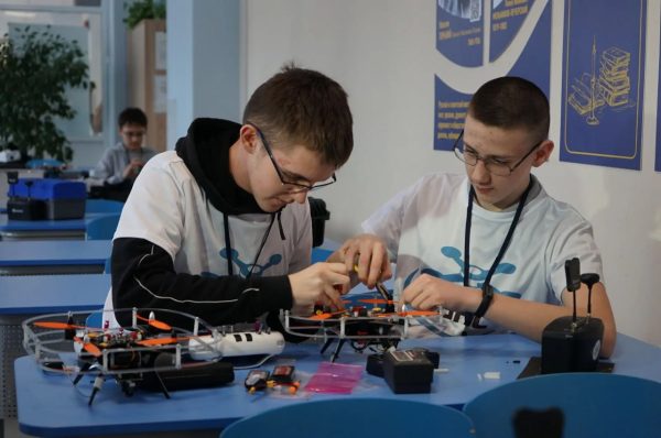 Участники Кубка БАС освоили пилотирование дронов для помощи