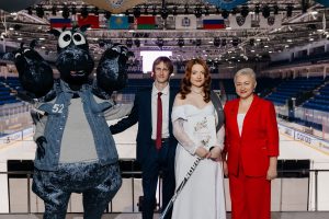 В Дворце спорта «Нагорный» прошла первая выездная церемония брака