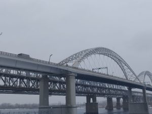На подходах к новому мосту через Волгу заменят около 9 км покрытия