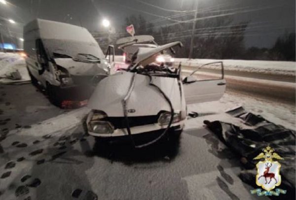 Водитель и пассажирка погибли в ДТП на Московском шоссе